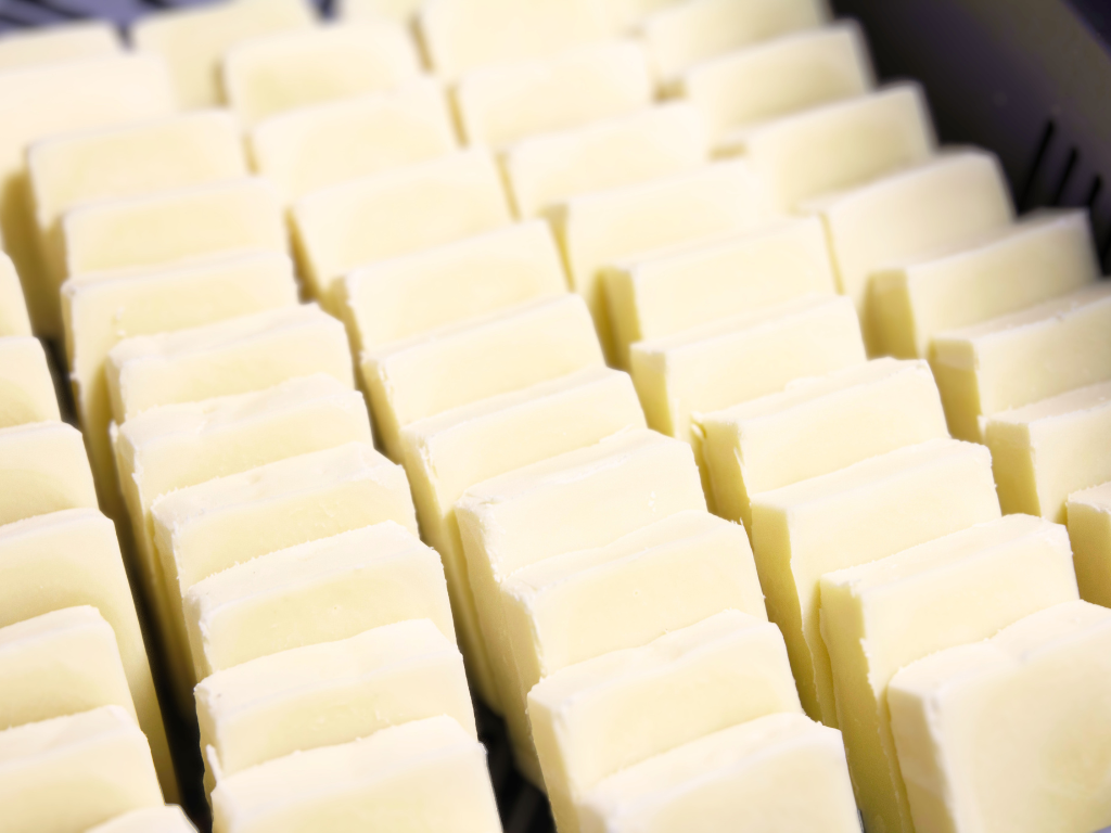 Notre Huilerie-Savonnerie Bretonne : Le savoir-faire au cœur de nos soins
