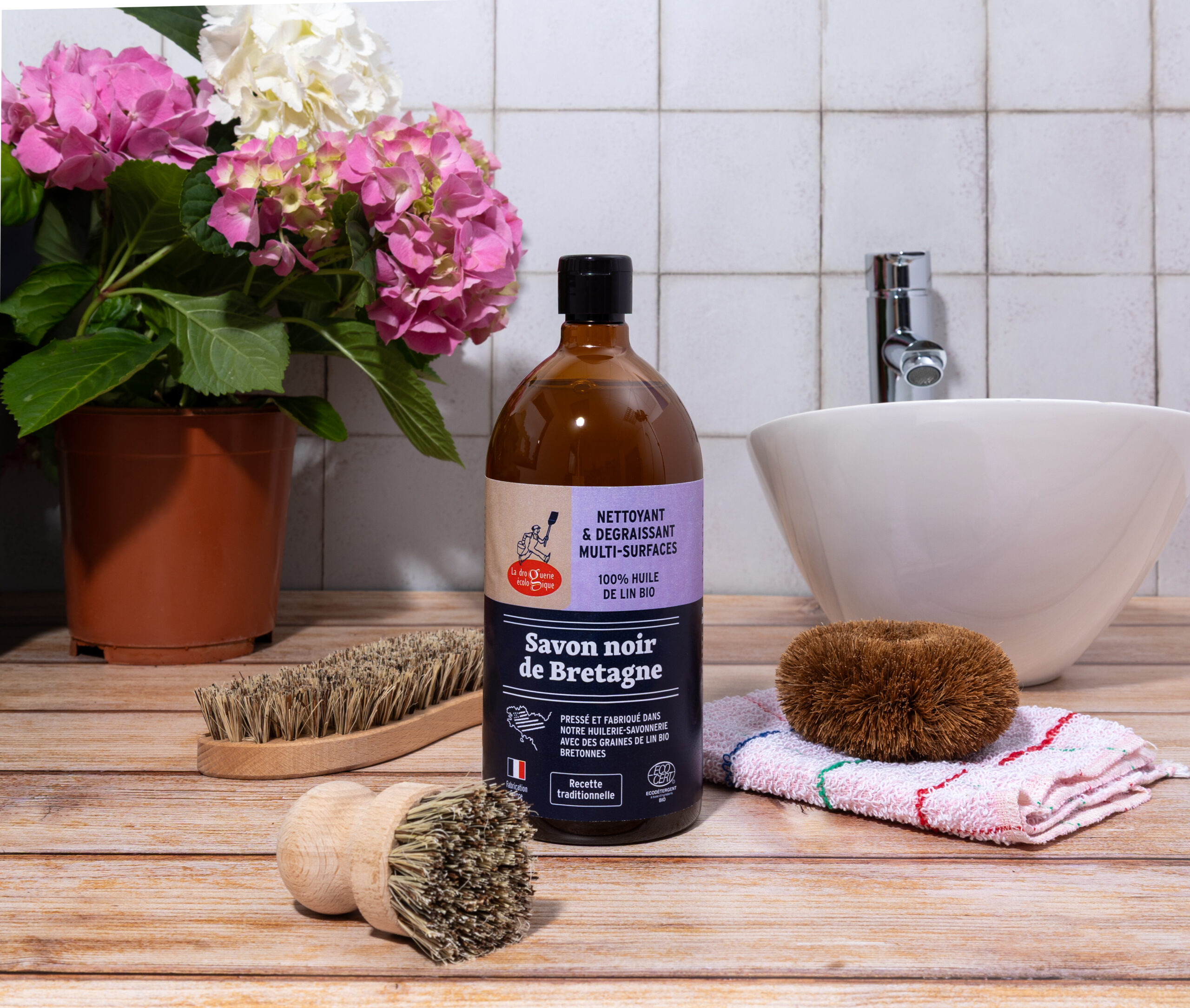Le savon noir bio : l&rsquo;art d&rsquo;en faire plus avec moins